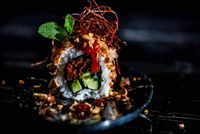 Ralf Kornmann Fotografie,Foodfotografie,Foodstyling,Sun dried Tomato,Sushi mit Avocado,Sushi mit scharfer So&szlig;e,kunstvoll angerichtetes Sushi,asiatische K&uuml;che, frisches und veganes Sushi,Sushi for Friends,TYO TYO Restaurant Hamburg,Sushi Hamburg